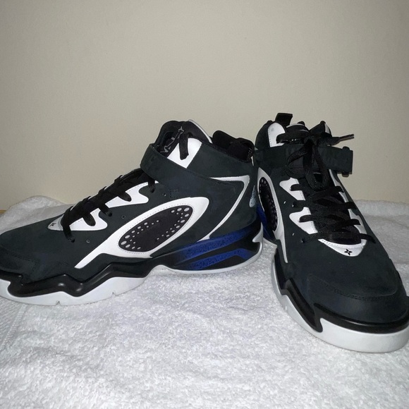 Louis Vuitton sneaker - Picture 3 of 6